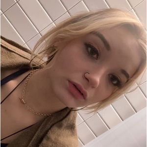 Meet your Posher, Hope